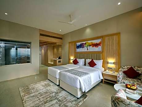 Monarch Suite