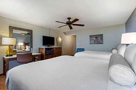 2 Queen Beds, Nonsmoking, Accessible