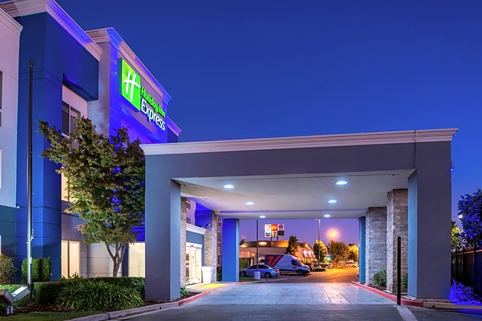 Holiday Inn Express Stockton Southeast By IHG
