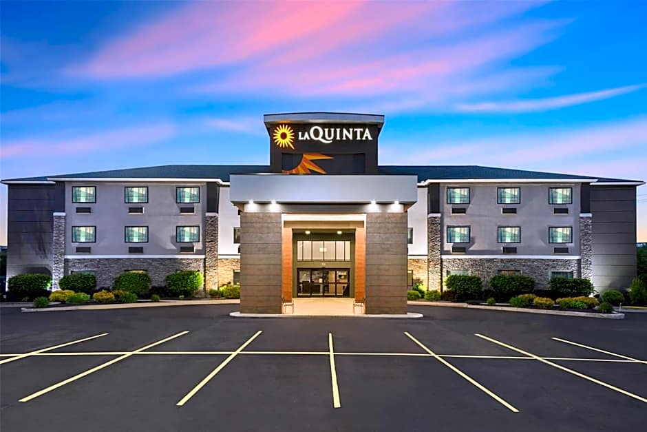 La Quinta Inn & Suites by Wyndham Batavia