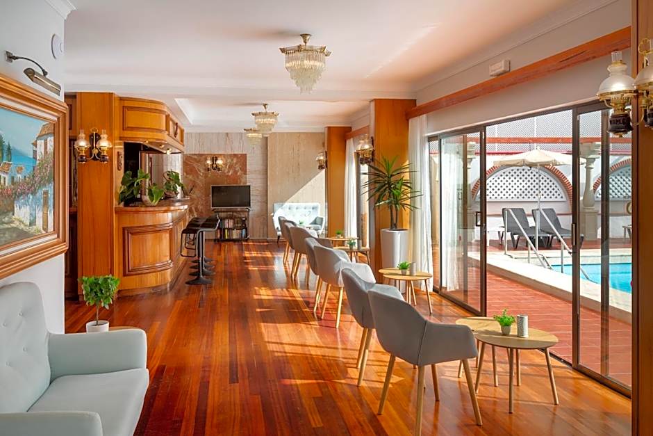 Hotel Don Manolito