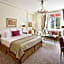 Hotel Plaza Athenee - Dorchester Collection