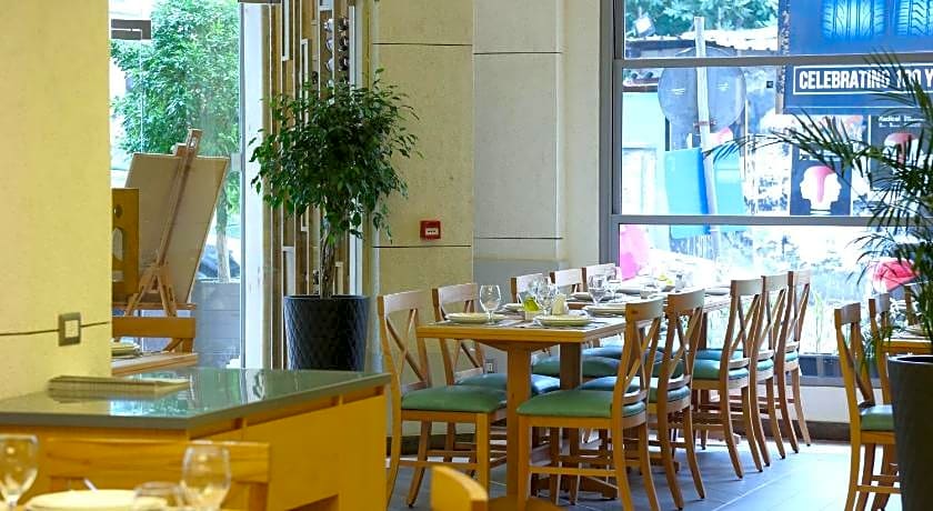 Golden Tulip Serenada Hamra Hotel