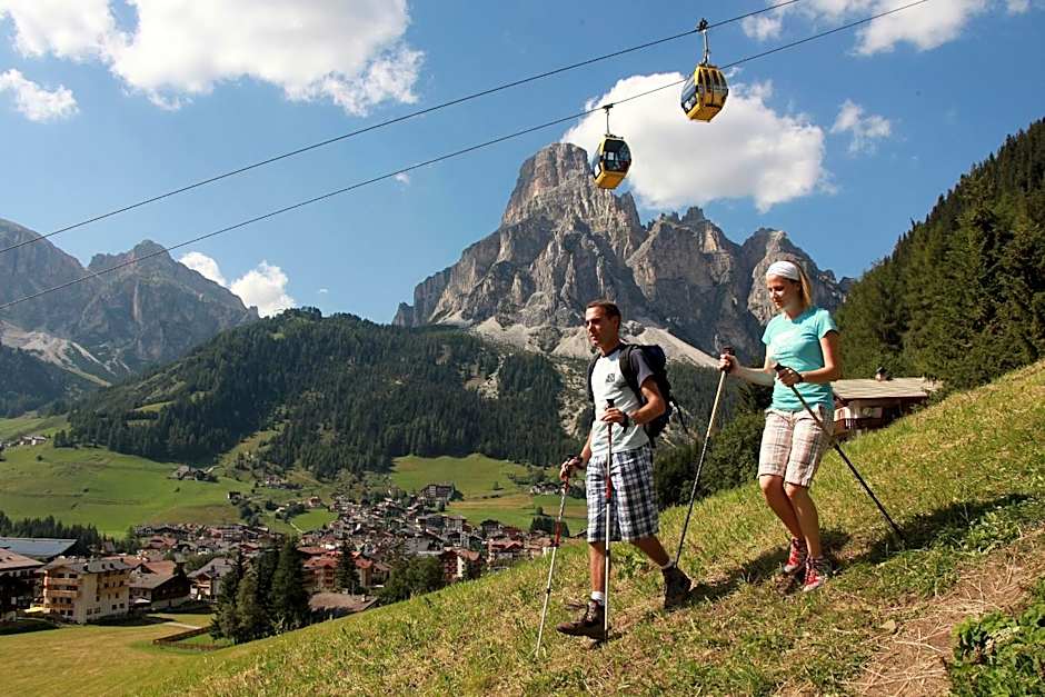 Hotel Ciasa Ai Pini