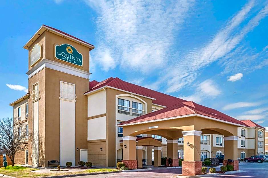 La Quinta Inn & Suites by Wyndham Oklahoma City Yukon