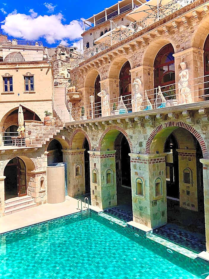 Elika Cave Suites & Spa