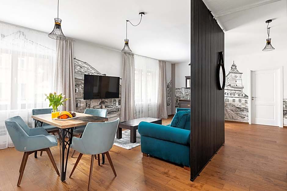 PEAK Aparthotel - Old Town - by CityHost