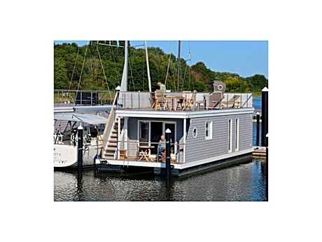 Houseboat Liliput Comfortable holiday residence
