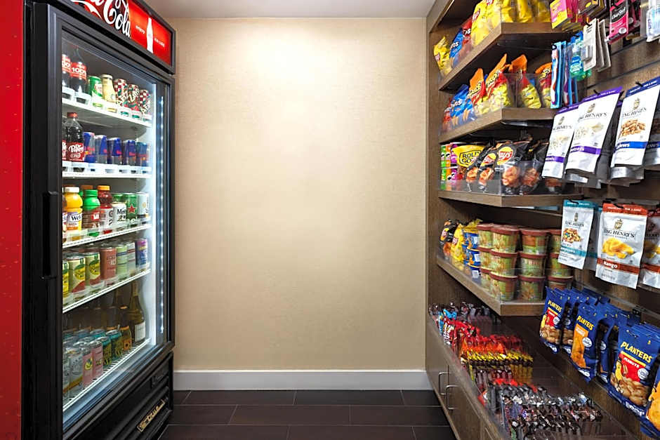 The Anza - A Calabasas Hotel