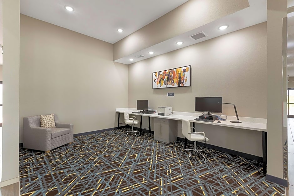 Best Western Plus Coralville Hotel