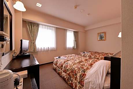 Twin Room - Non-Smoking