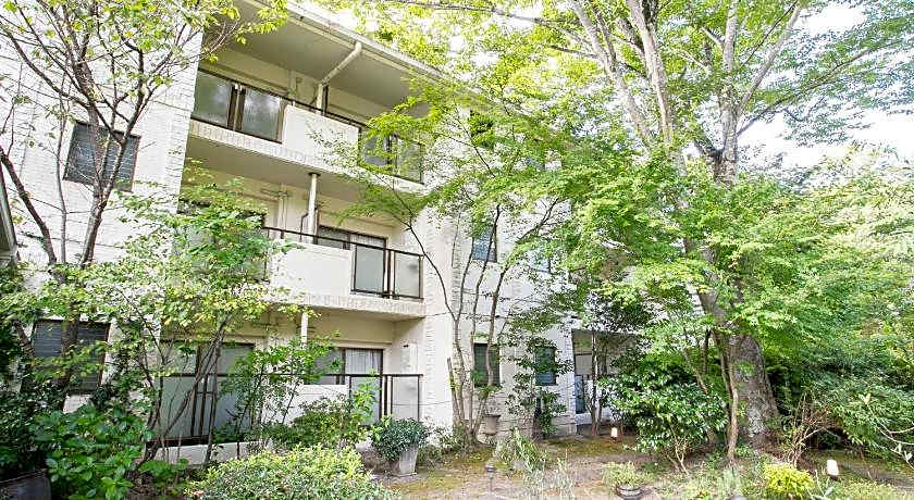 Yufuin Bessou Shikisai Hotel