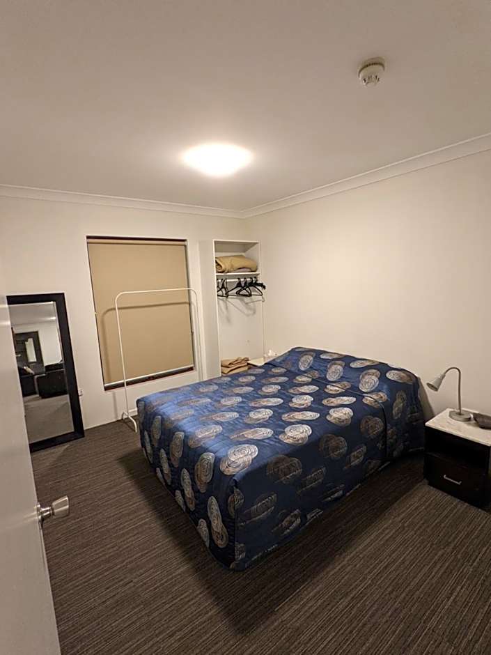 Arena Hotel (formerly Sleep Express Motel)