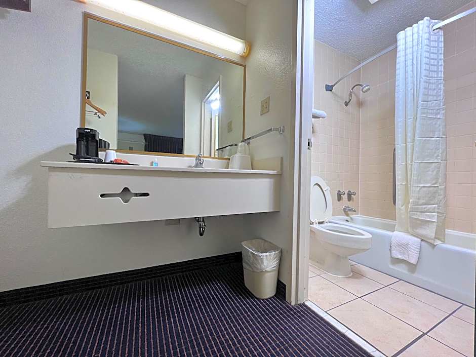 Heritage Inn by Capital O Baton Rouge I 10
