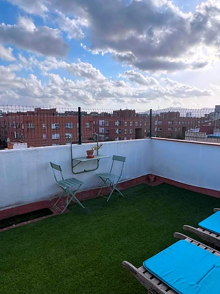Private Double Room in a Shared Penthouse with Patios