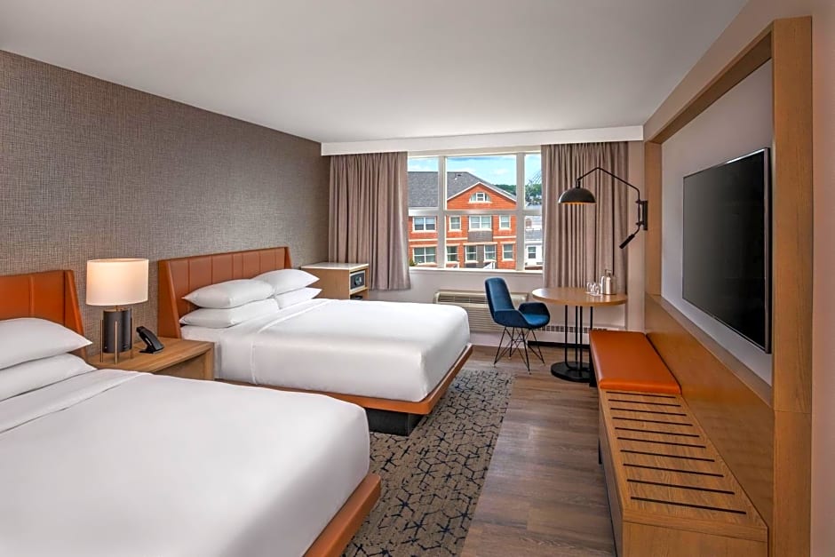 Sheraton Portsmouth Harborside Hotel
