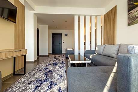 Deluxe Double Studio