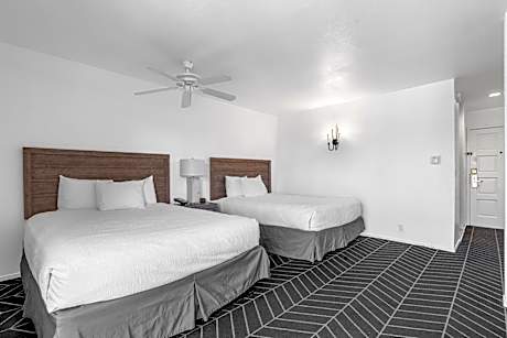 2 Queen Bed Non Smoking Accessible