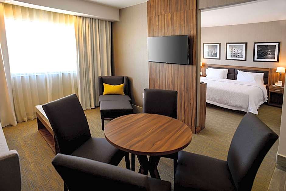 Hampton Inn By Hilton Piedras Negras