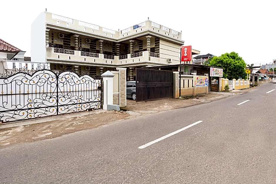 Hotel O Adelia Residence