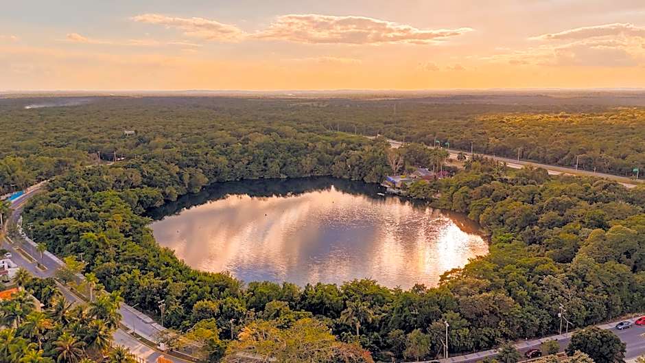 Azulea Bacalar Hotel & Spa - Lagoon Front