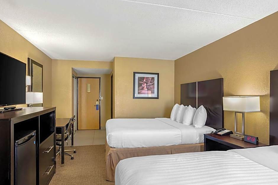 Best Western Harrisburg North Hotel