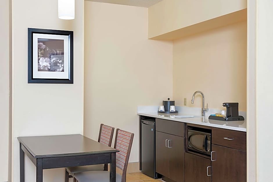 Hampton Inn By Hilton And Suites Cleveland-Airport/Middleburg Heights
