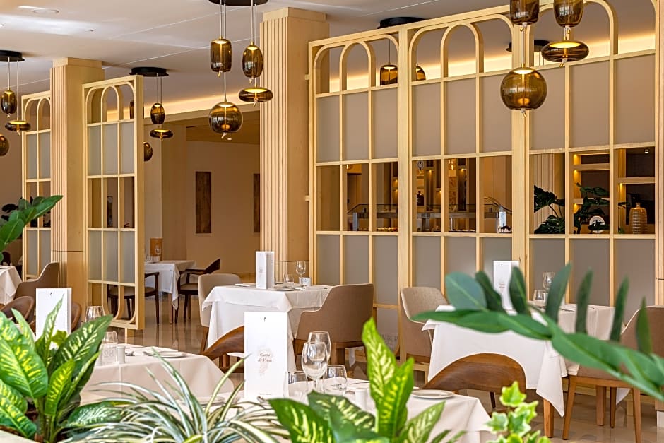 Hipotels Barrosa Palace