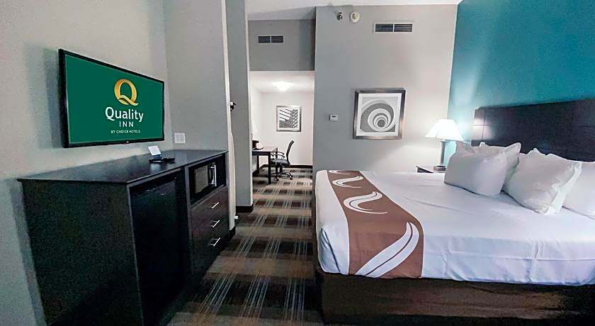 Suburban Extended Stay Roseville – Roseville, MI