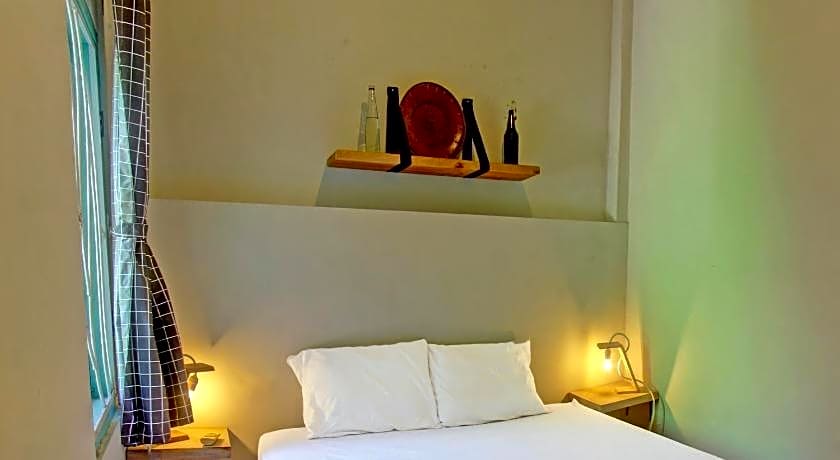 OYO 92825 Kamar Lombok