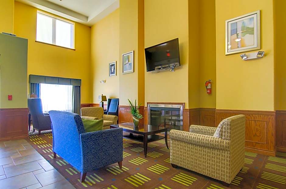 Holiday Inn Express Hotel & Suites Kansas City Sports Complex By IHG