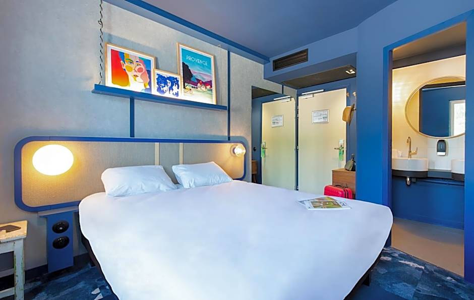 greet hotel Salon de Provence