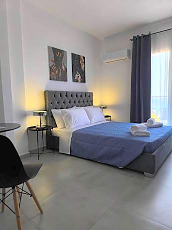 Deluxe Double Room with Balcony and Sea View