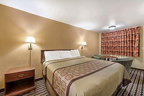 Standard King Room - Smoking