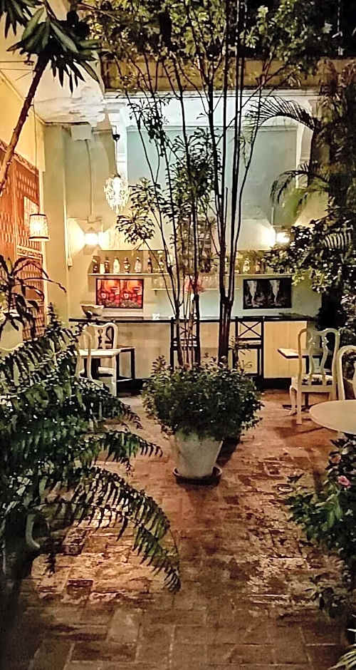 Hotel Class Colonial