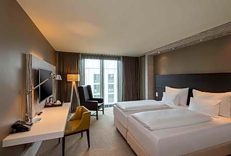 King Room - Mobility Accessible