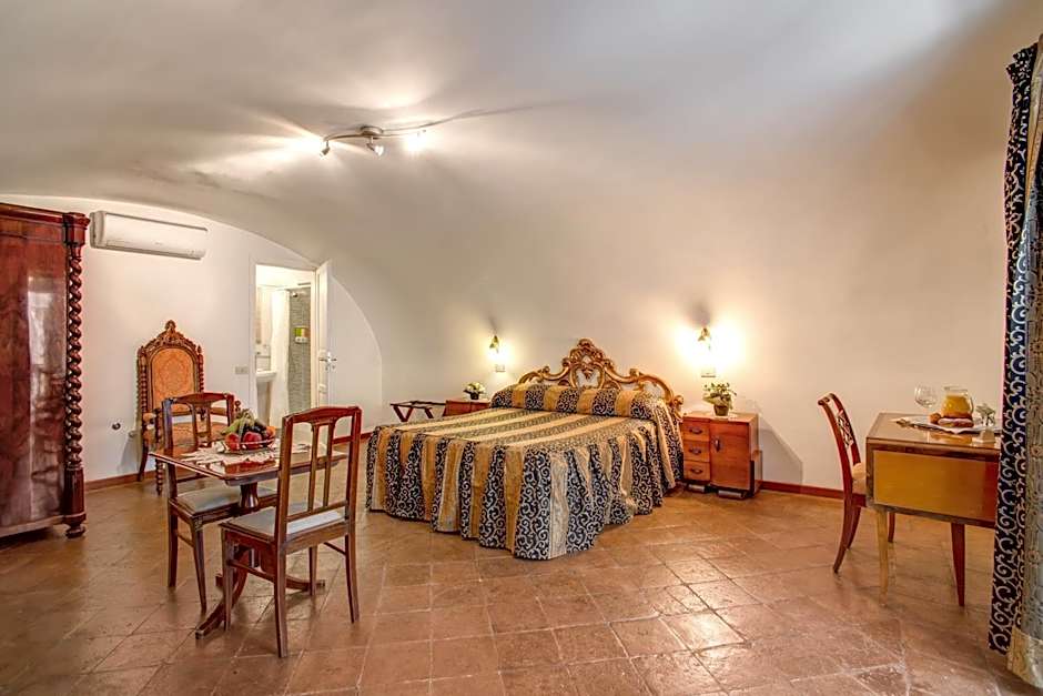 Navona Gallery Suites