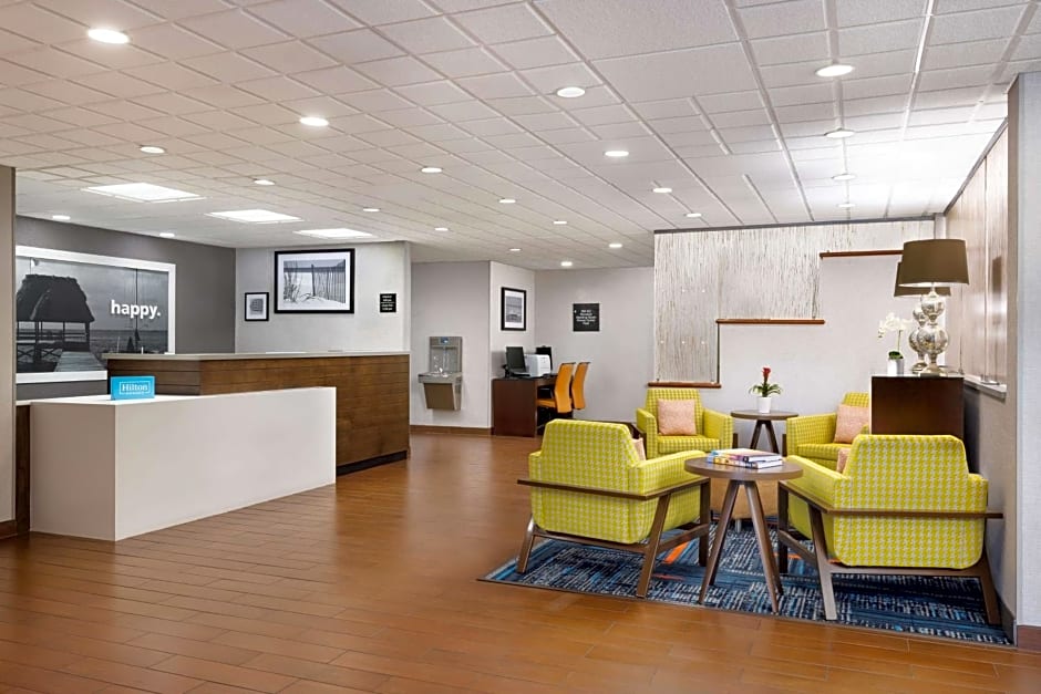 Hampton Inn By Hilton Naples-Central, Fl