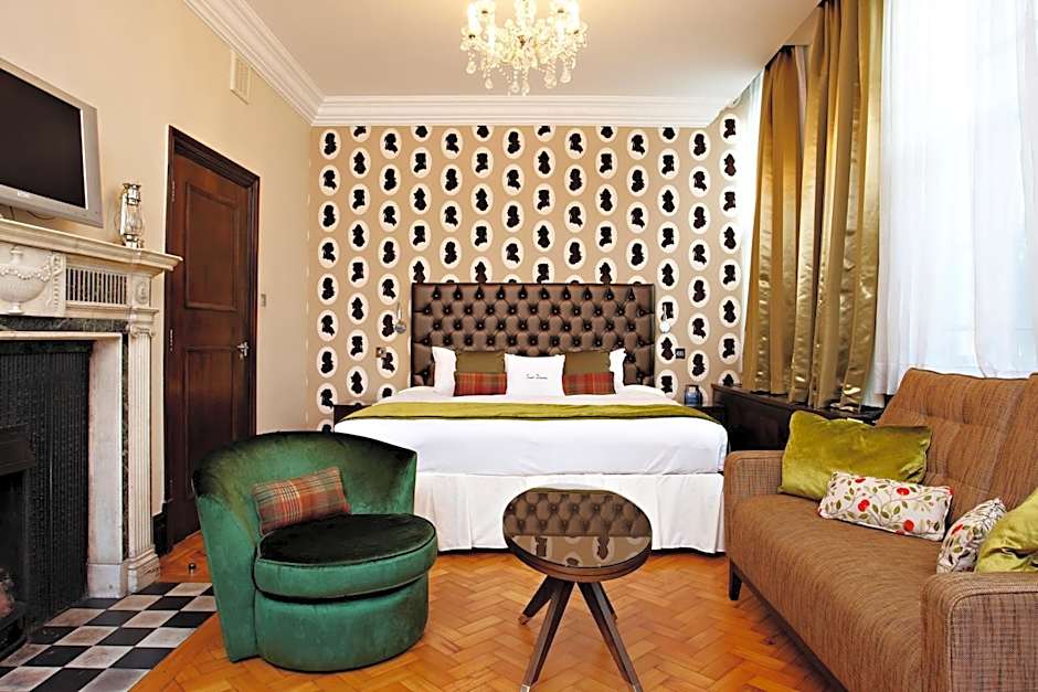 Courthouse Hotel London