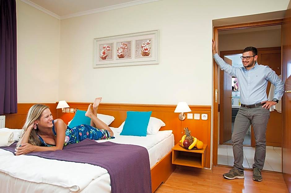 Holiday Club Apartman Hotel