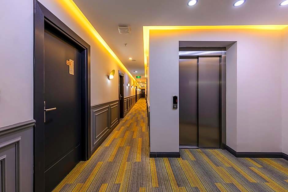 The Great Airport Hotel