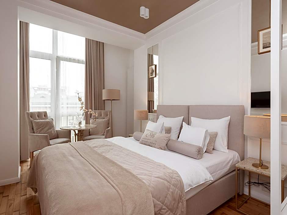 AVANTI Home