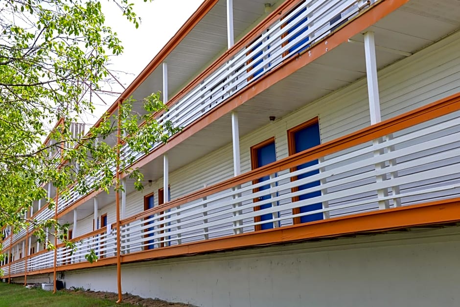 Americas Best Value Inn & Suites Branson - Near The Strip