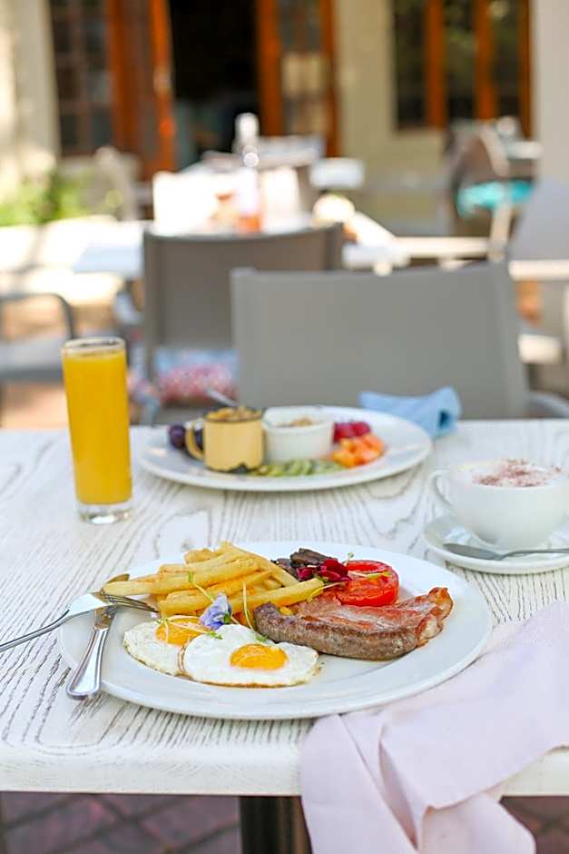 Le Pommier Wine Estate