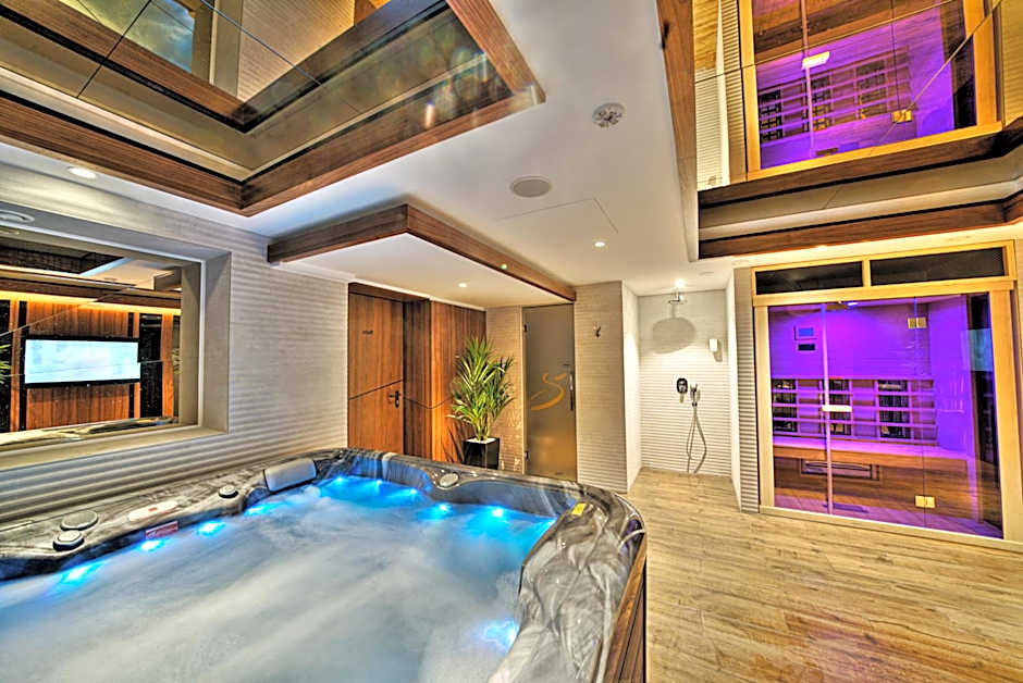 Sky Hotel