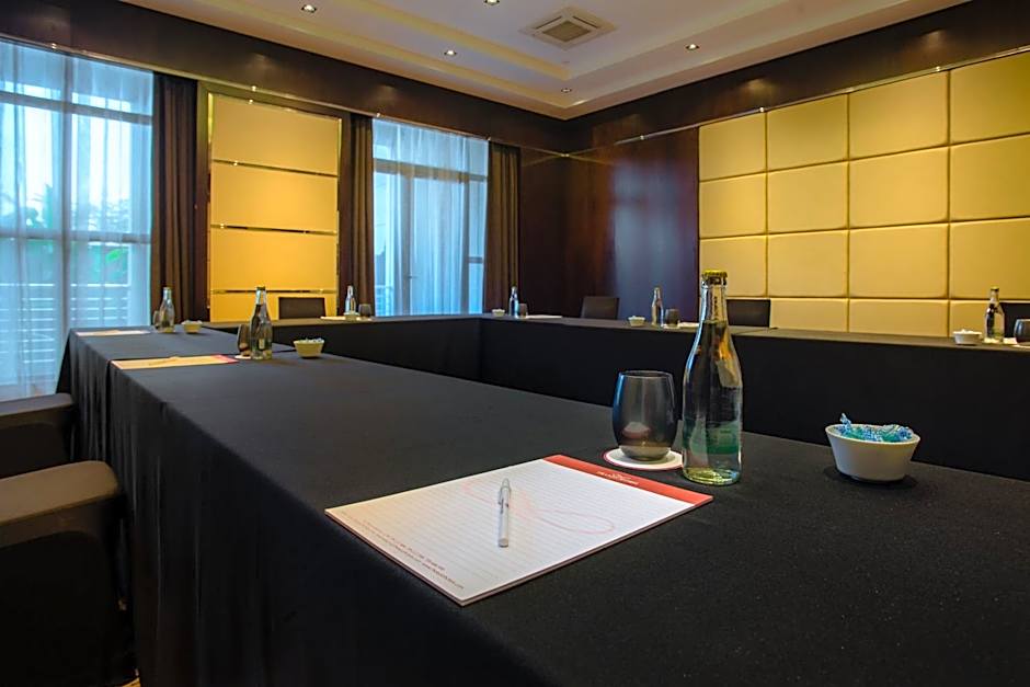 Crowne Plaza Nairobi Airport by IHG