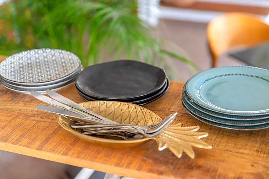 Maison 66, Riviera Hotels