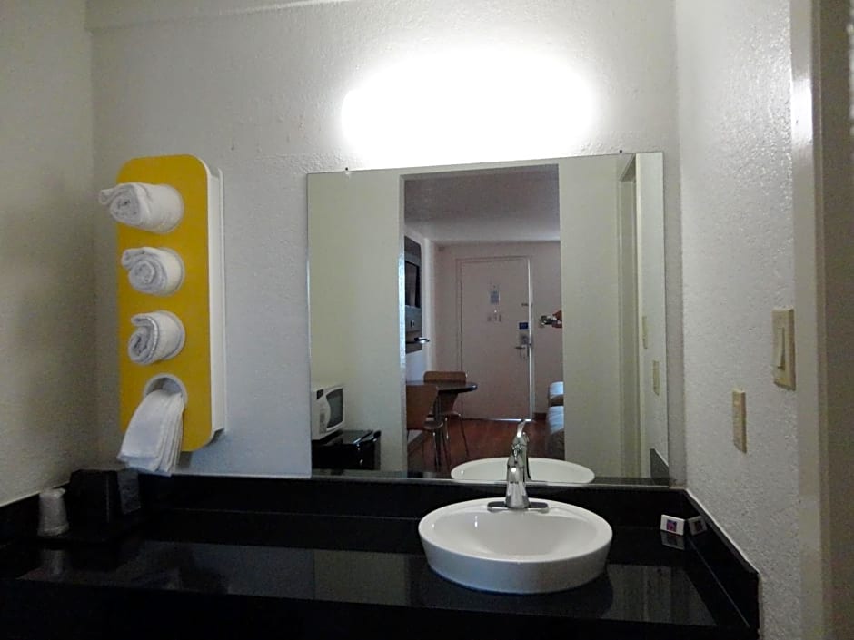 Motel 6-Round Rock, TX