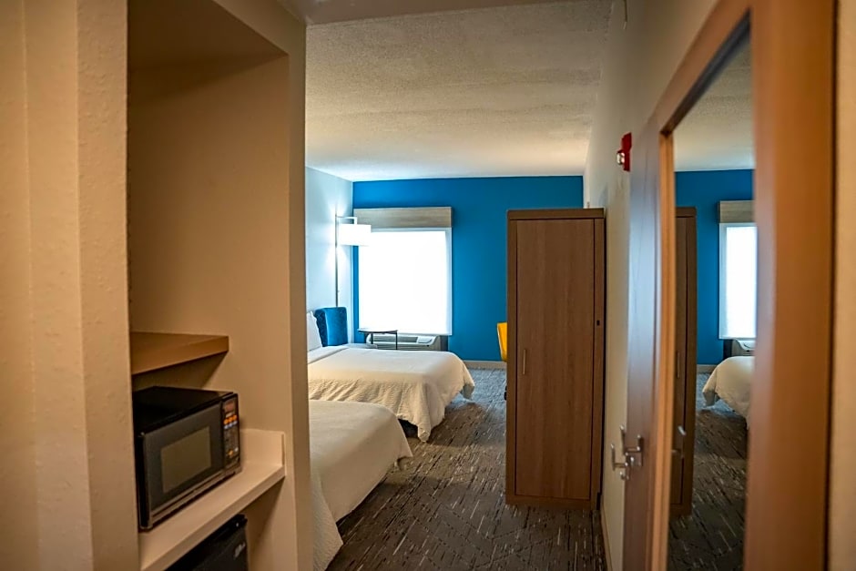 Holiday Inn Express Hotel & Suites West Chester By IHG