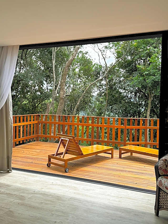 Vovô Emílio Chalés